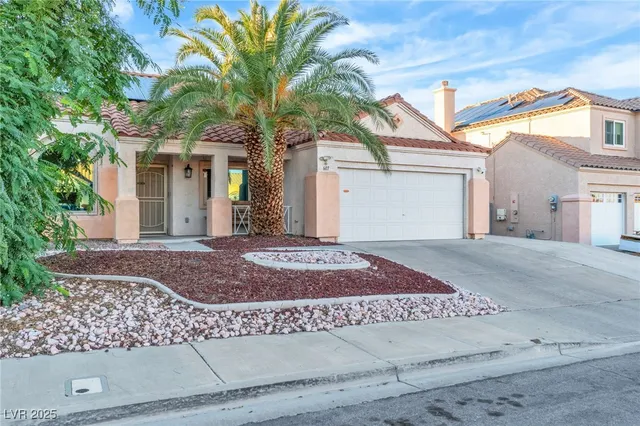 $449,990 | 607 Lively Fiesta Way, Henderson, NV 89015