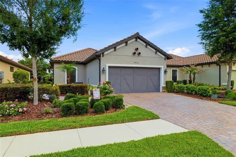 $450,000 | 8412 Alberata Vista Drive, Tampa, FL 33647