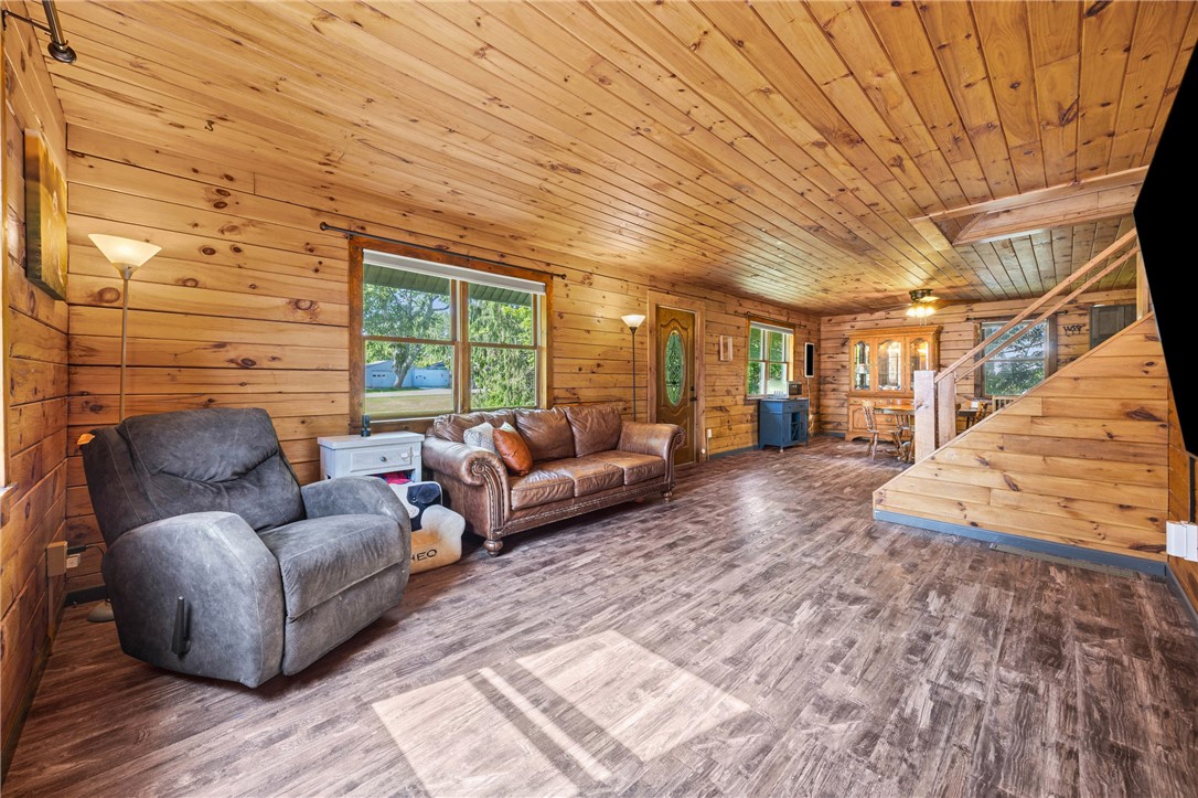 2041 Sherburne Road Walworth, NY 14568 - Photo 5 of 49