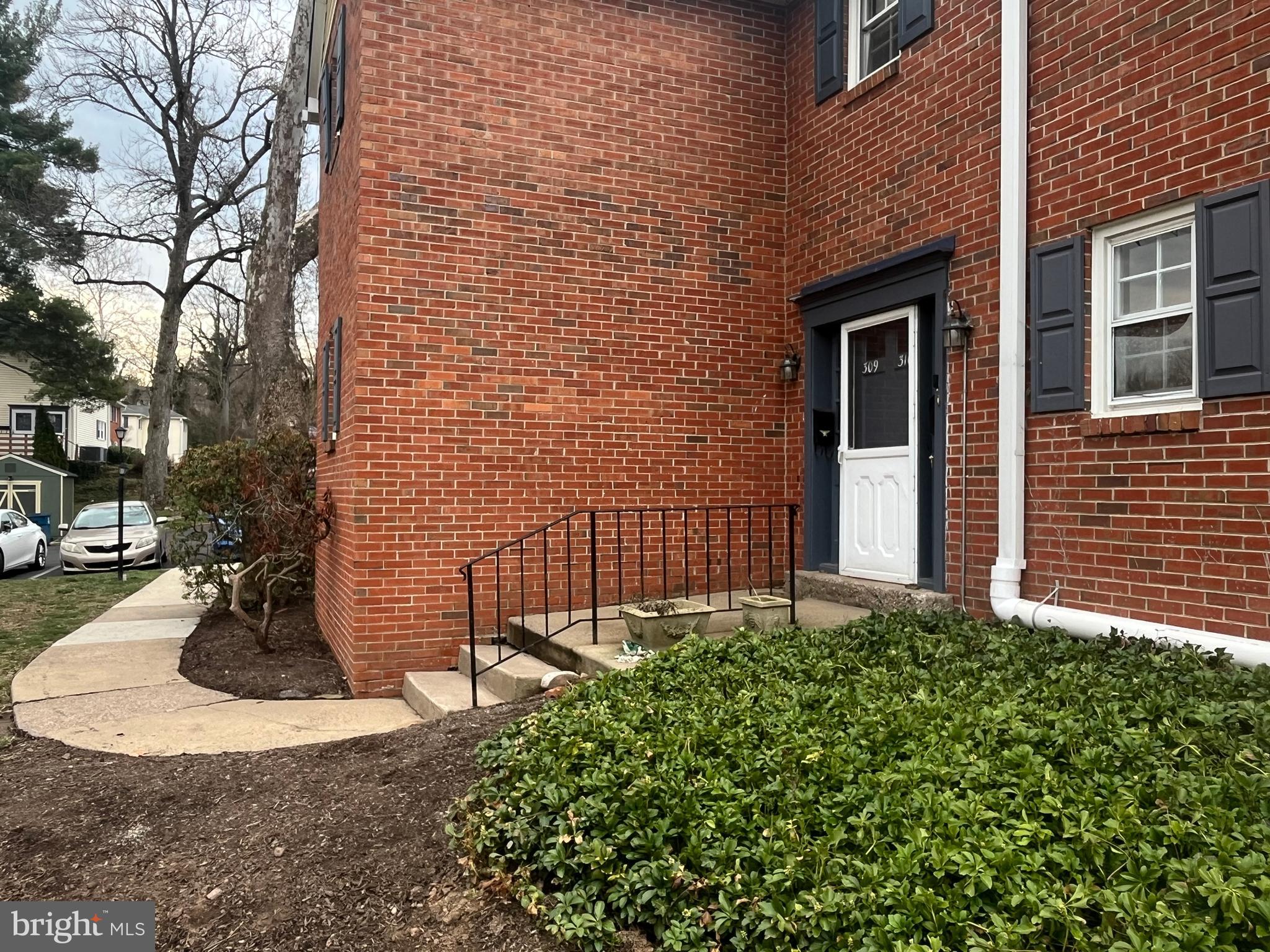 309 Yardley Commons Yardley, PA 19067 - Photo 4 of 13