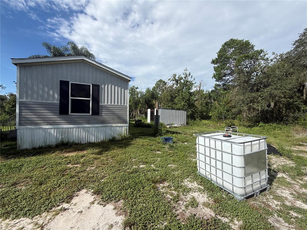 10305 Revell Road Parrish, FL 34219 - Photo 4 of 29 Gallery Image 4