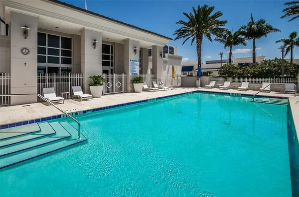 $4,460 | 331 Cleveland Street, Unit 310, Clearwater, FL 33755