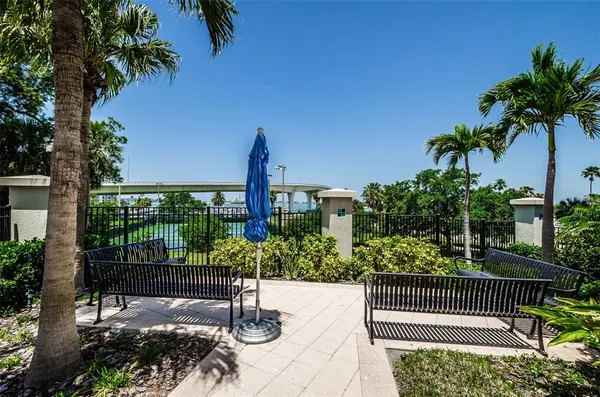 $4,460 | 331 Cleveland Street, Unit 310, Clearwater, FL 33755