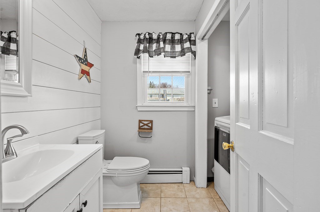 86 Jones Road Hopedale, MA 01747 - Photo 4 of 28 Gallery Image 4