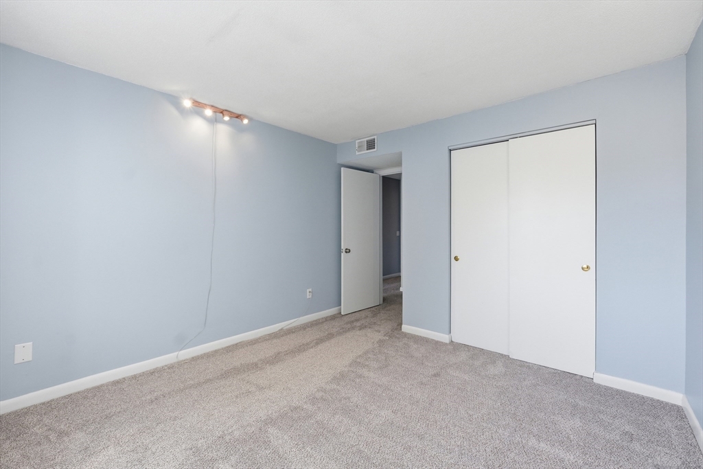 176 Maple Avenue, Unit 136 Rutland, MA 01543 - Photo 21 of 32 Gallery Image 21