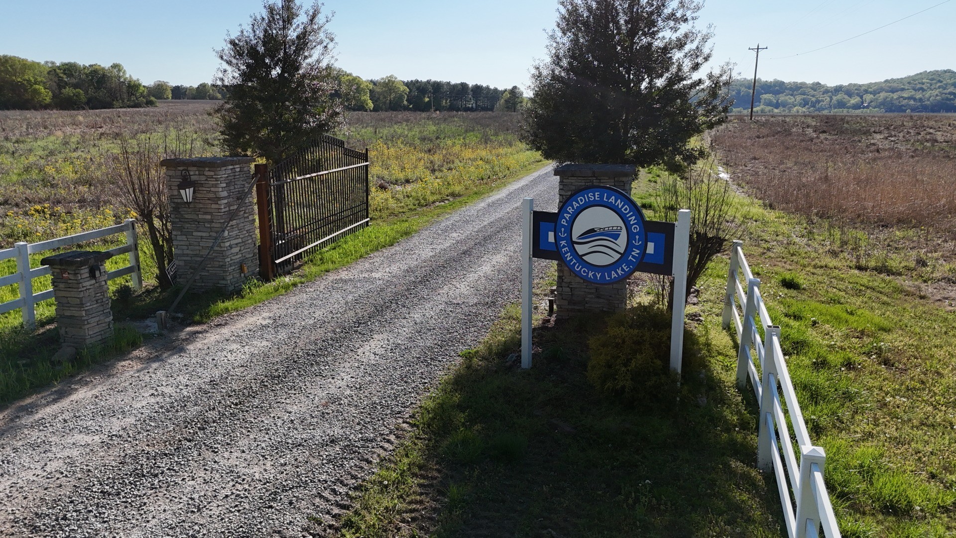 2631 Hardin Bottom River Road Clifton, TN 38425 - Photo 5 of 9 a view of a pathway both outside space