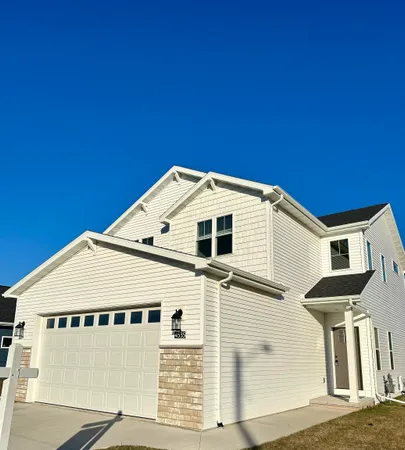 $414,900 | 4535 North Cherryvale Avenue, Appleton, WI 54913