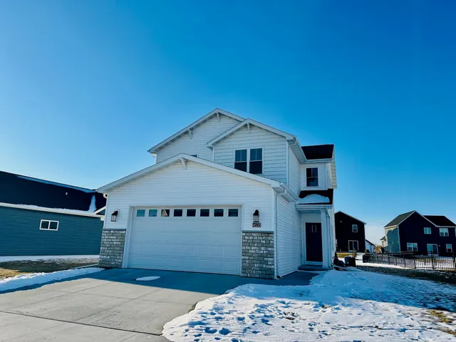 $429,900 | 4535 Cherryvale Avenue, Appleton, WI 54913