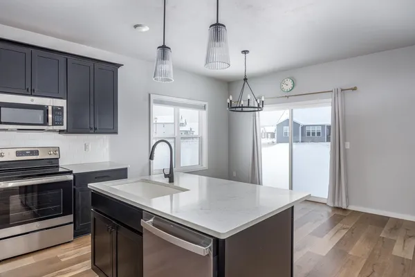 $414,900 | 4535 North Cherryvale Avenue, Appleton, WI 54913