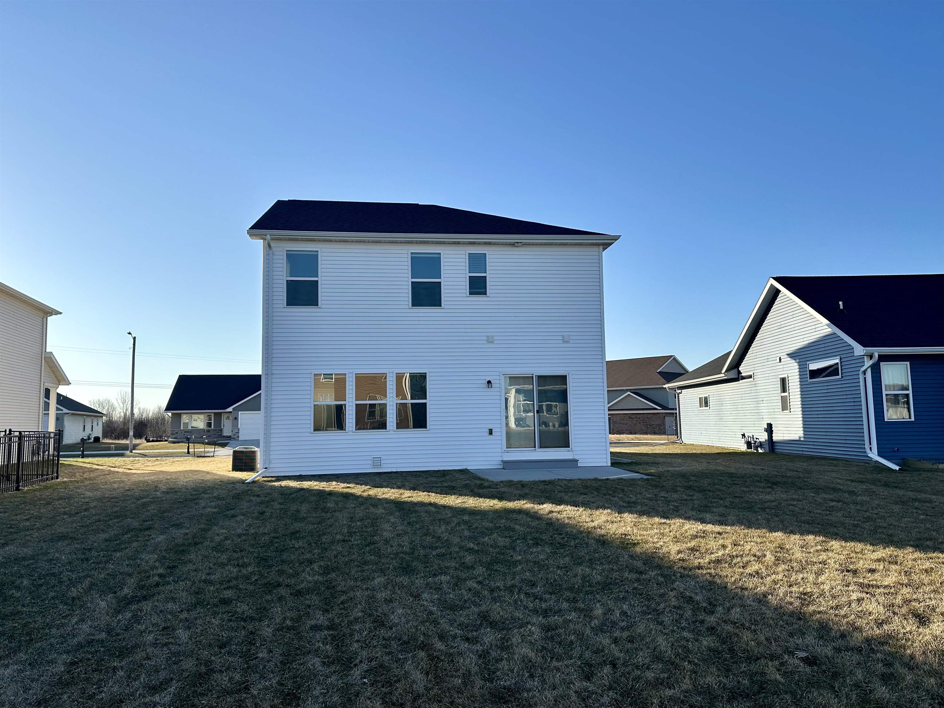 4535 North Cherryvale Avenue Appleton, WI 54913 - Photo 5 of 32