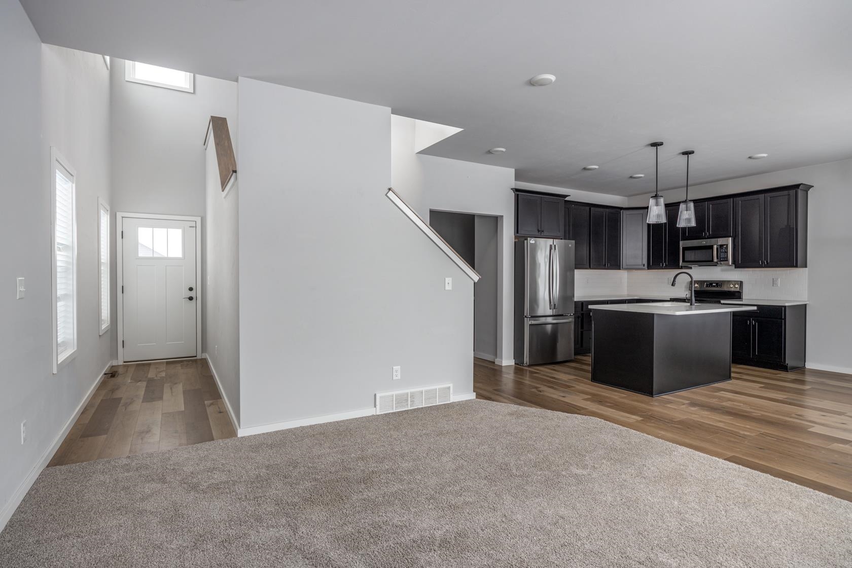 4535 North Cherryvale Avenue Appleton, WI 54913 - Photo 8 of 32