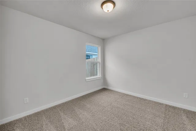 $277,900 | 124 Maybelline Road, Jarrell, TX 76537