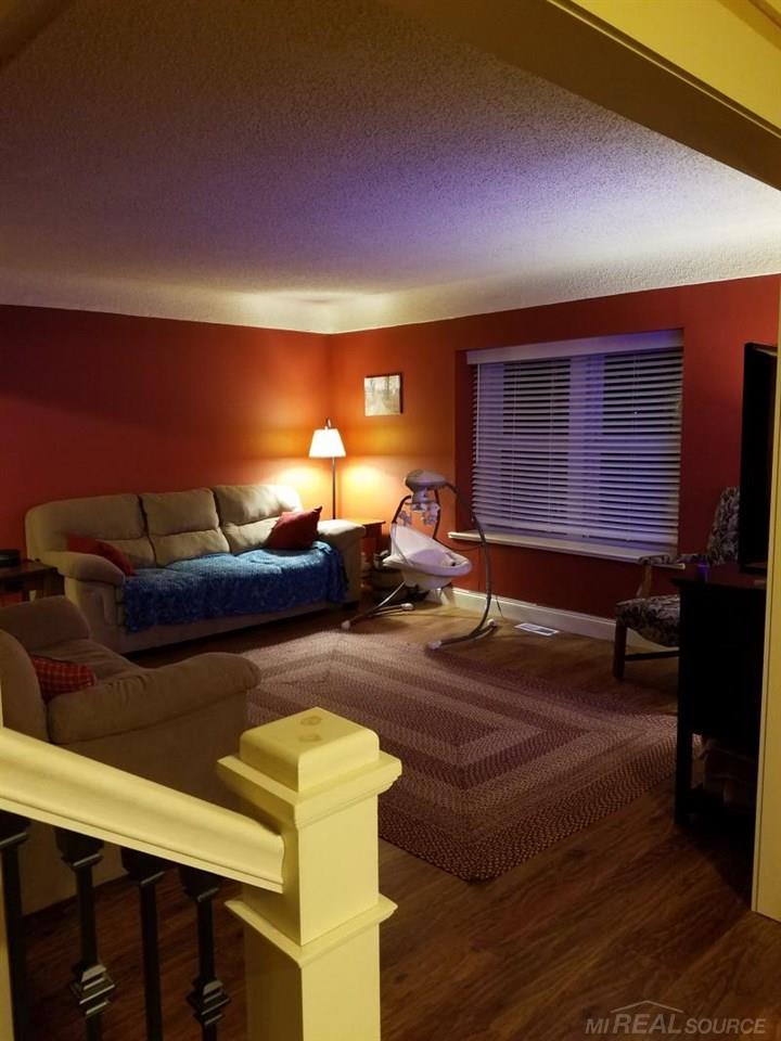 5135 Fargo Road Croswell, MI 48422 - Photo 8 of 10 31317580-7.JPG