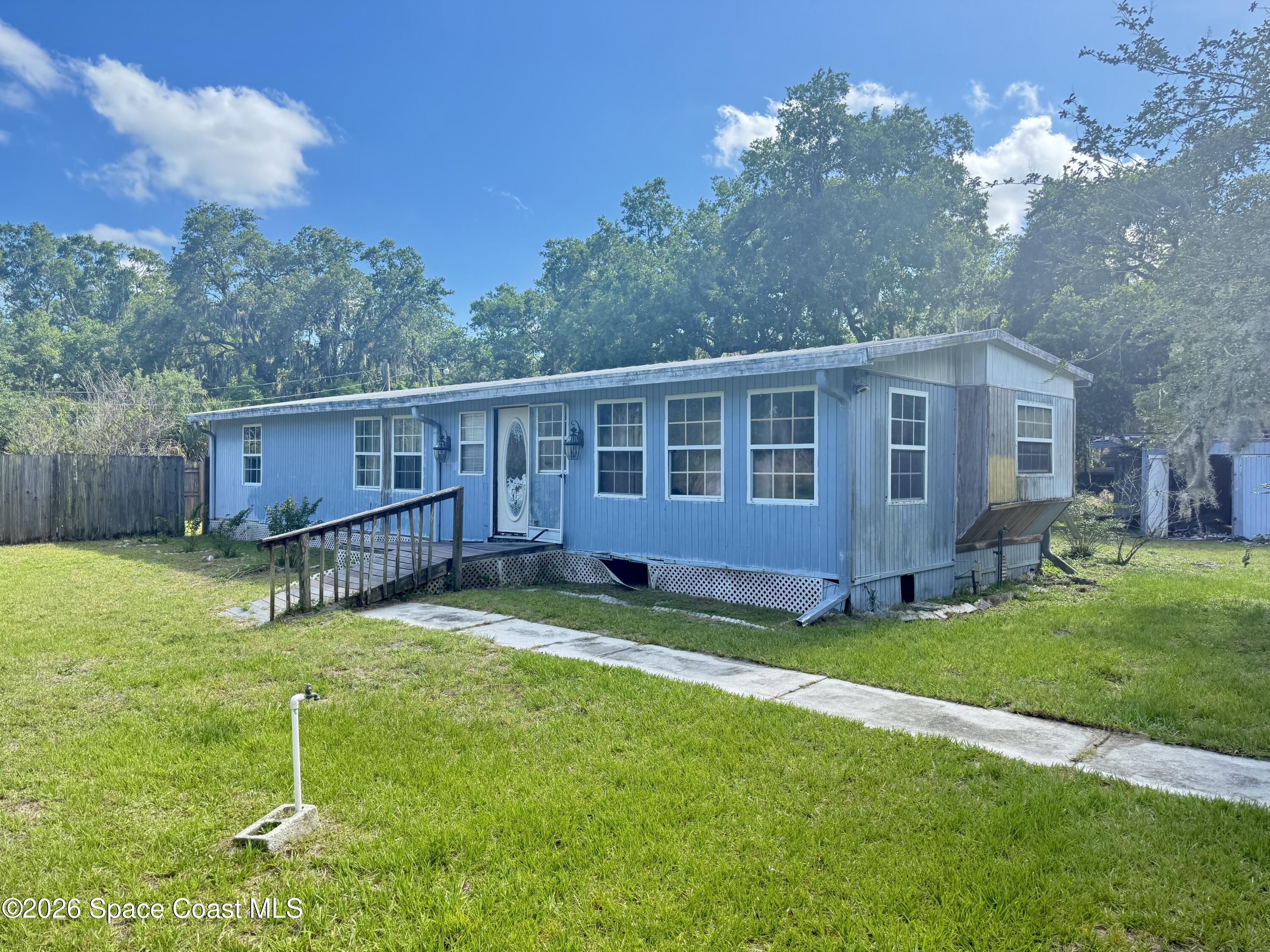 435 Friday Road Cocoa, FL 32926 - Photo 4 of 8 IMG_2751