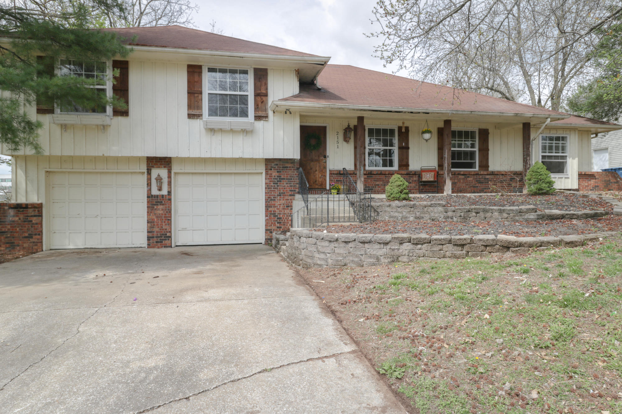 2151 East Cardinal Street Springfield, MO 65804 - Photo 1 of 1 IMG_2137