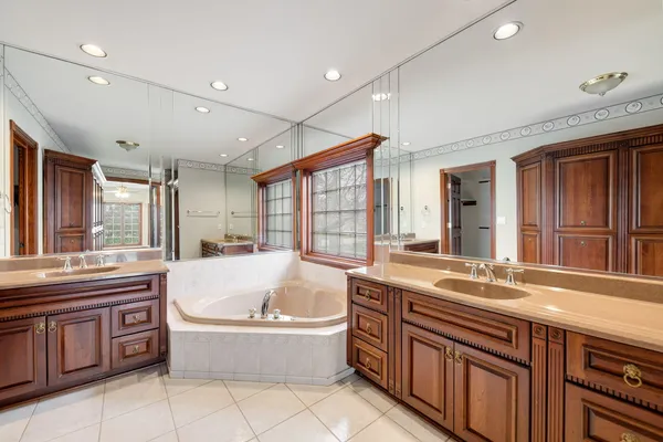 $715,000 | 10303 Cherrywood Lane, Munster, IN 46321