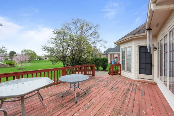 $715,000 | 10303 Cherrywood Lane, Munster, IN 46321