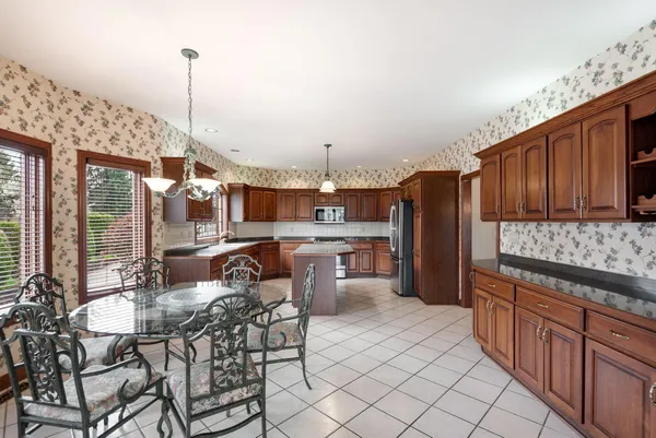 $715,000 | 10303 Cherrywood Lane, Munster, IN 46321