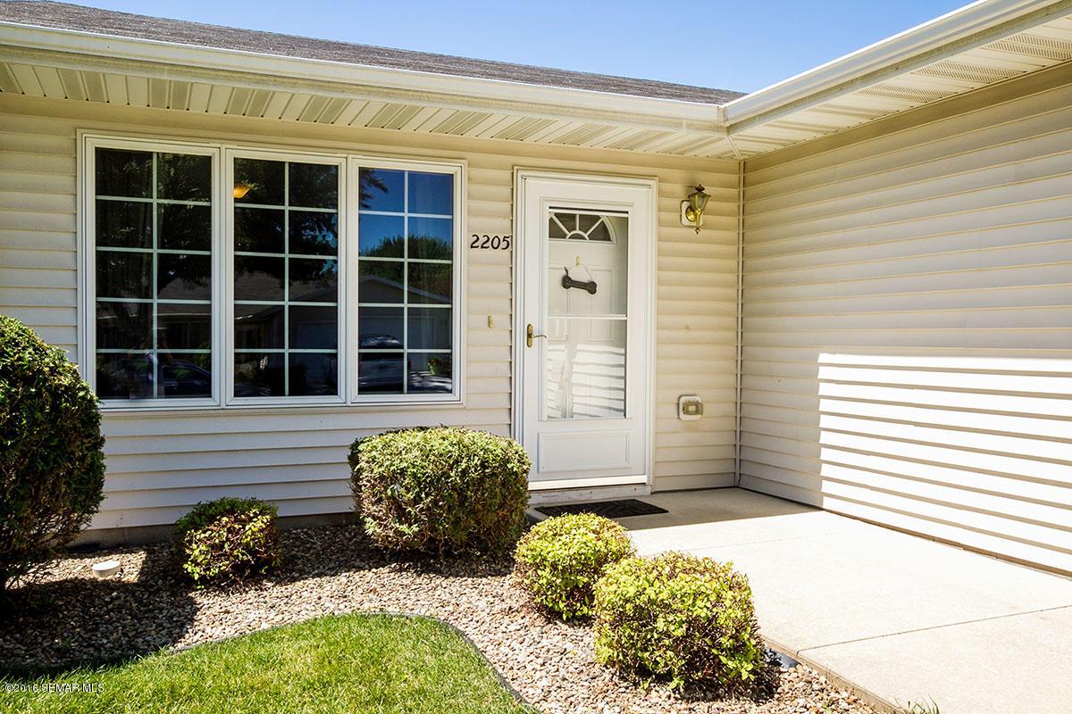 2205 30th Avenue Northwest Rochester, MN 55901 - Photo 2 of 20 Gallery Image 2