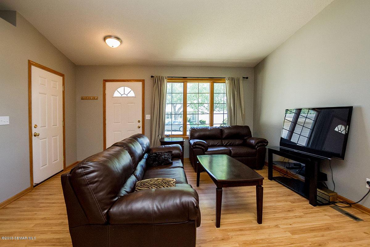 2205 30th Avenue Northwest Rochester, MN 55901 - Photo 13 of 20 Gallery Image 13