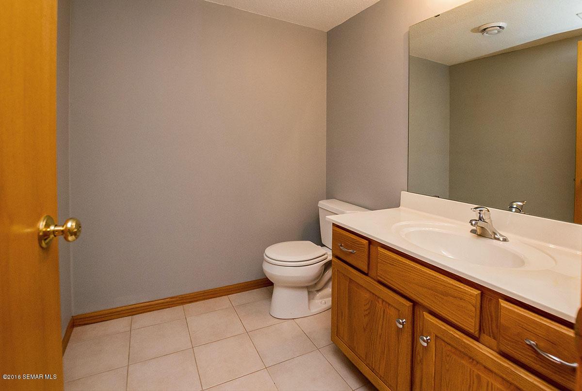2205 30th Avenue Northwest Rochester, MN 55901 - Photo 14 of 20 Gallery Image 14