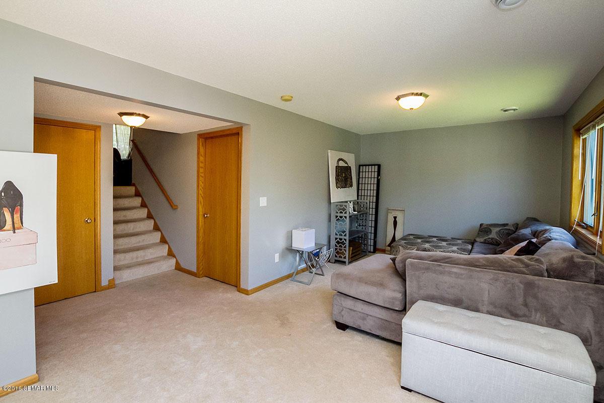 2205 30th Avenue Northwest Rochester, MN 55901 - Photo 17 of 20 Gallery Image 17
