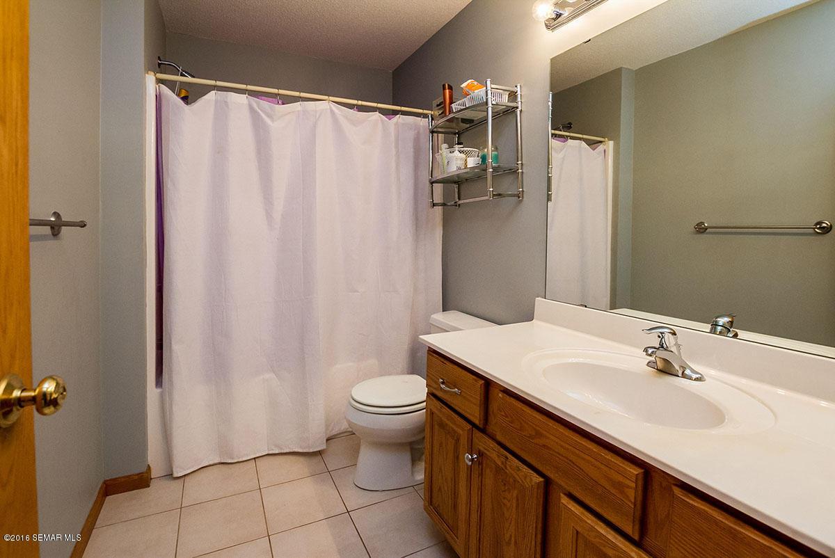 2205 30th Avenue Northwest Rochester, MN 55901 - Photo 3 of 20 Gallery Image 3