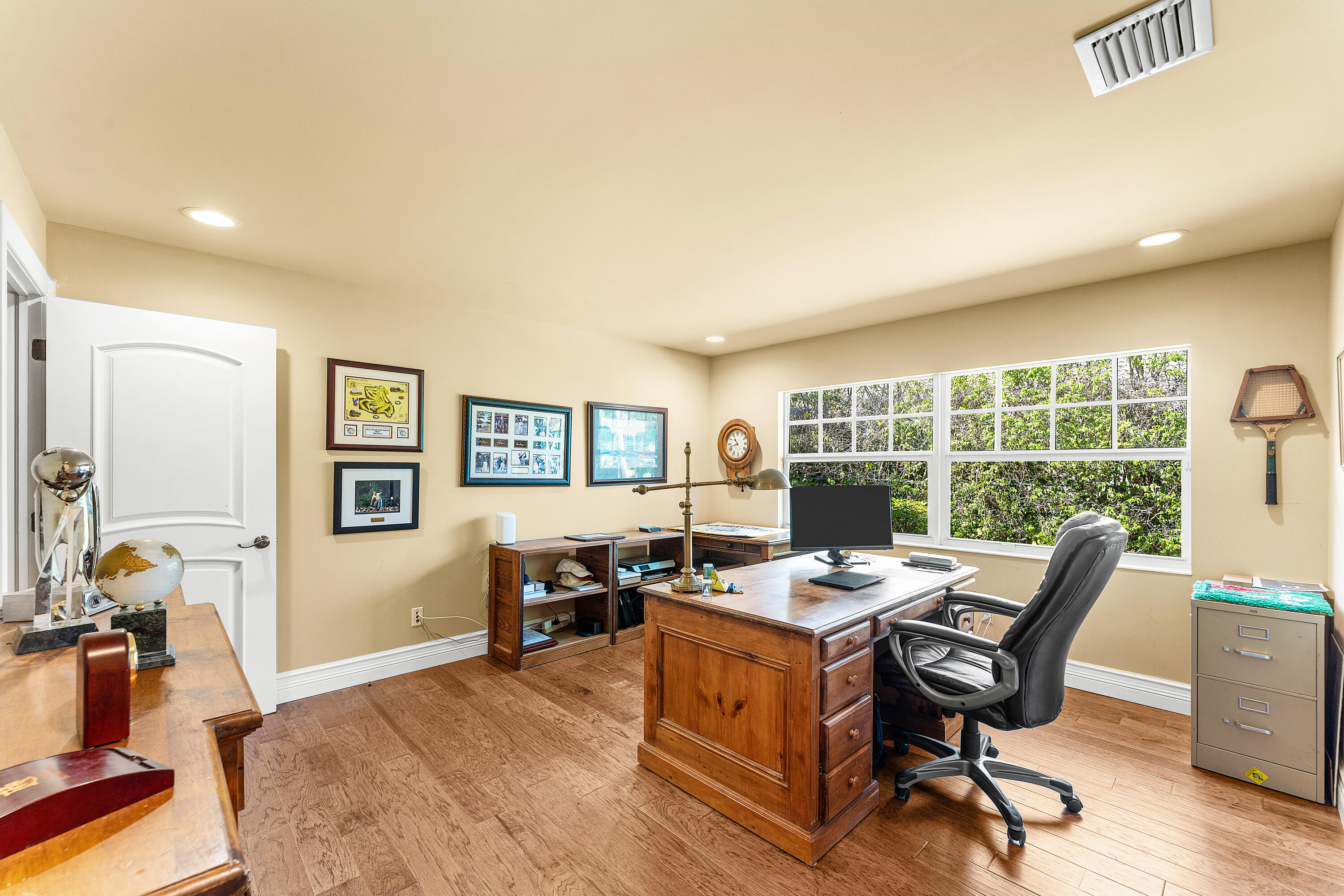 10295 St Andrews Road Boynton Beach, FL 33436 - Photo 13 of 43 a workspace with furniture and a window