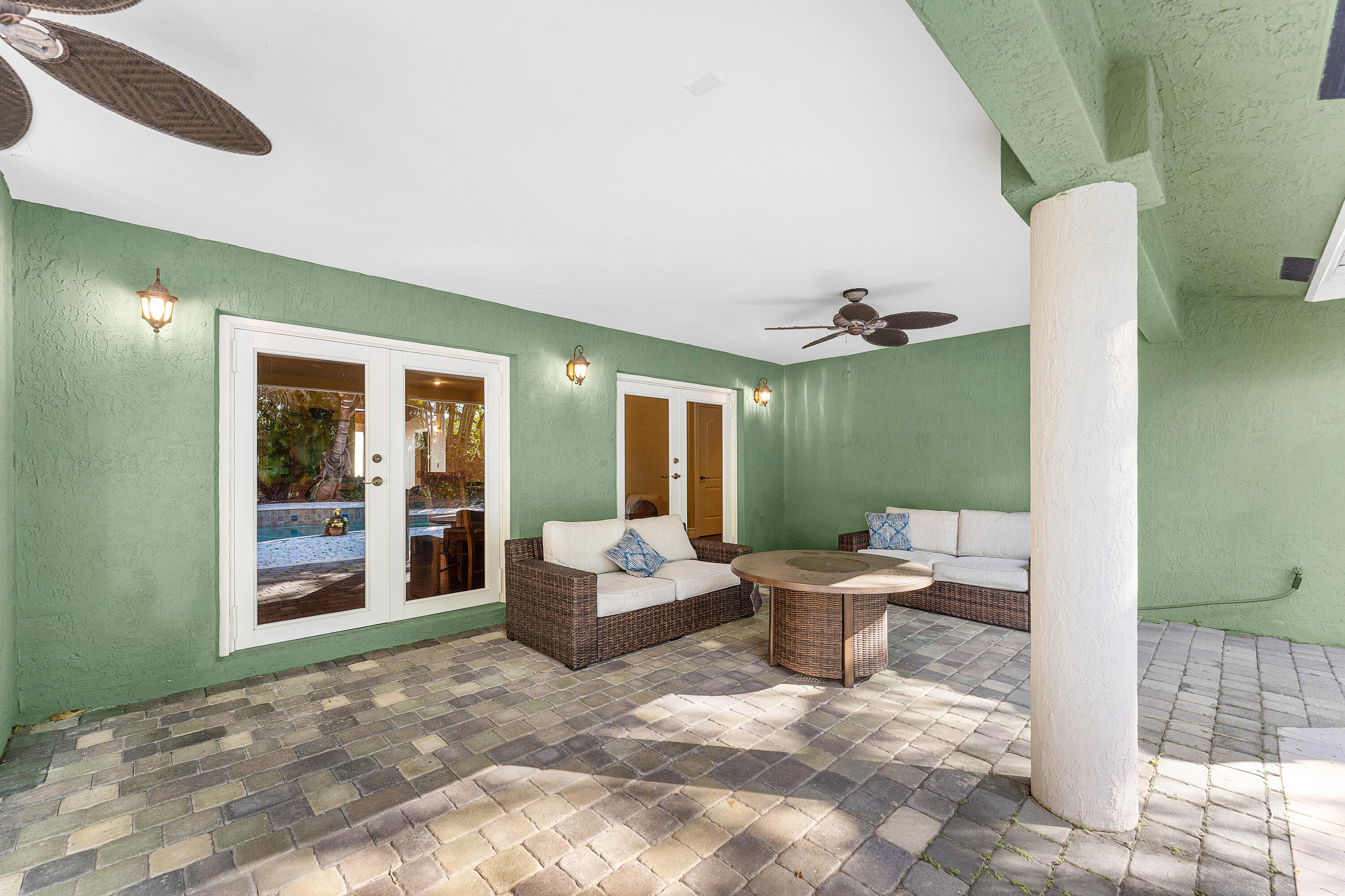 10295 St Andrews Road Boynton Beach, FL 33436 - Photo 35 of 43 a living room with furniture and a yard