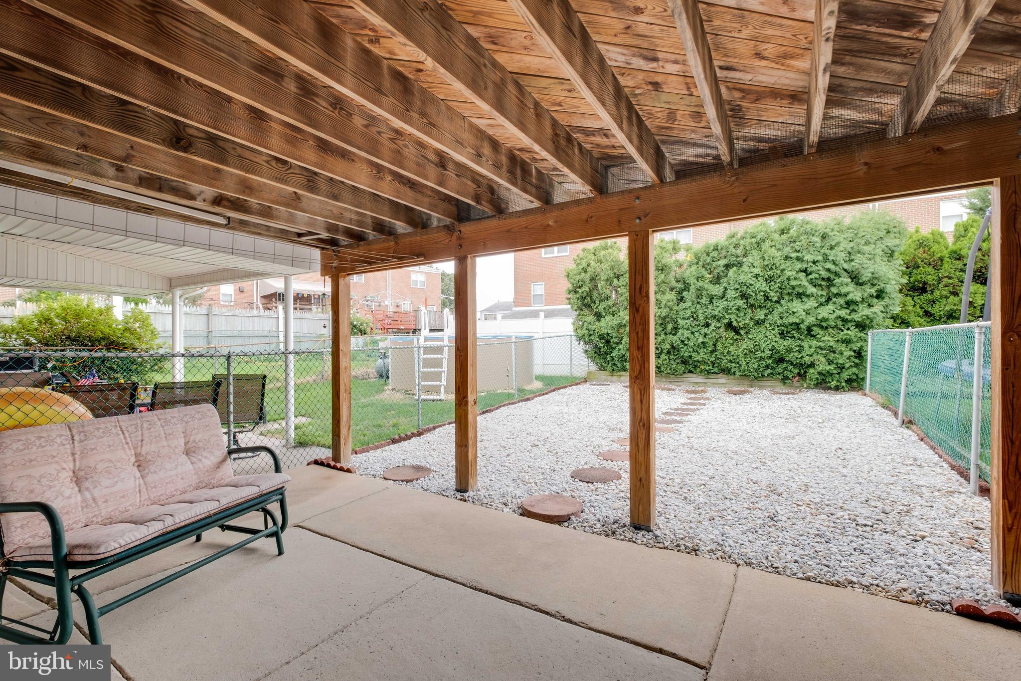 10729 Philcrest Road Philadelphia, PA 19154 - Photo 31 of 32 Covered back patio