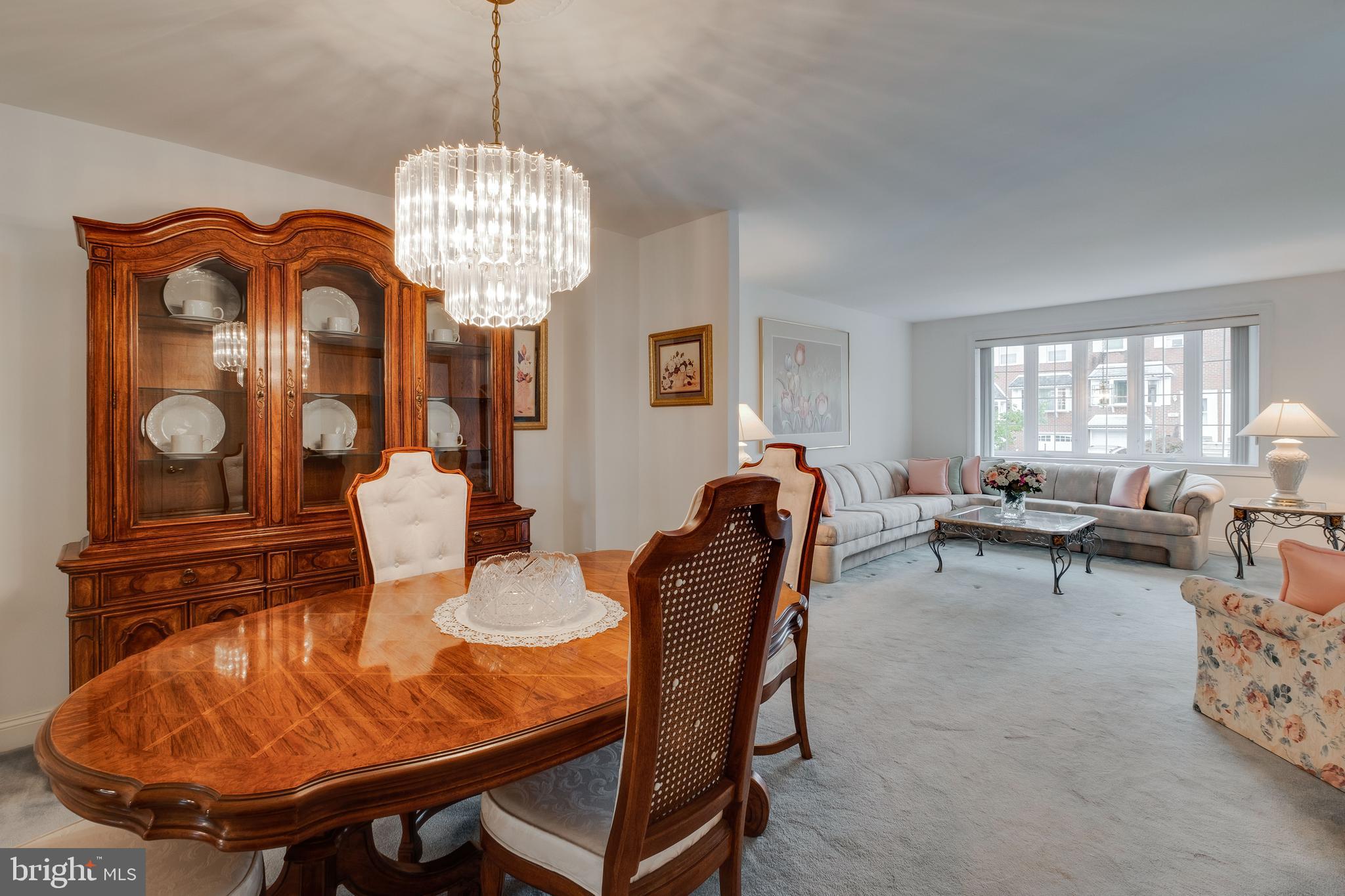 10729 Philcrest Road Philadelphia, PA 19154 - Photo 8 of 32 Gallery Image 8