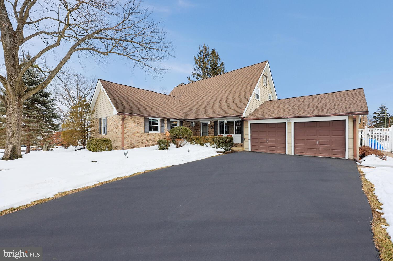 36 Lochatong Road Ewing, NJ 08628 - Photo 2 of 47 Exterior Front