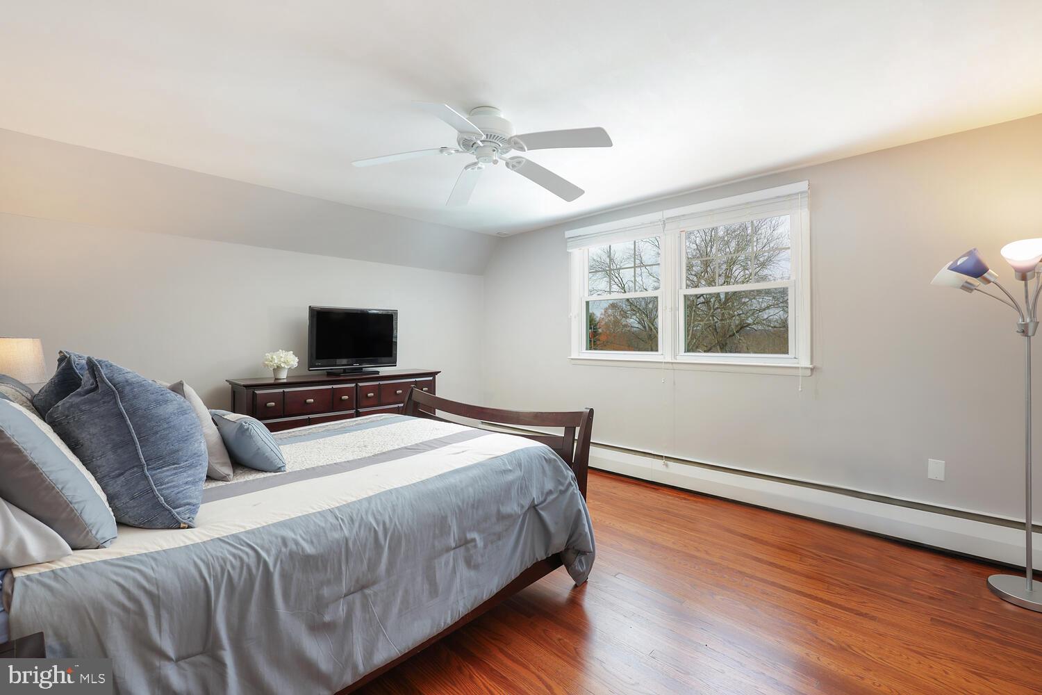 36 Lochatong Road Ewing, NJ 08628 - Photo 28 of 47 Bedroom 3