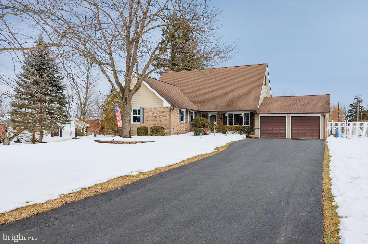 36 Lochatong Road Ewing, NJ 08628 - Photo 4 of 47 Exterior Front