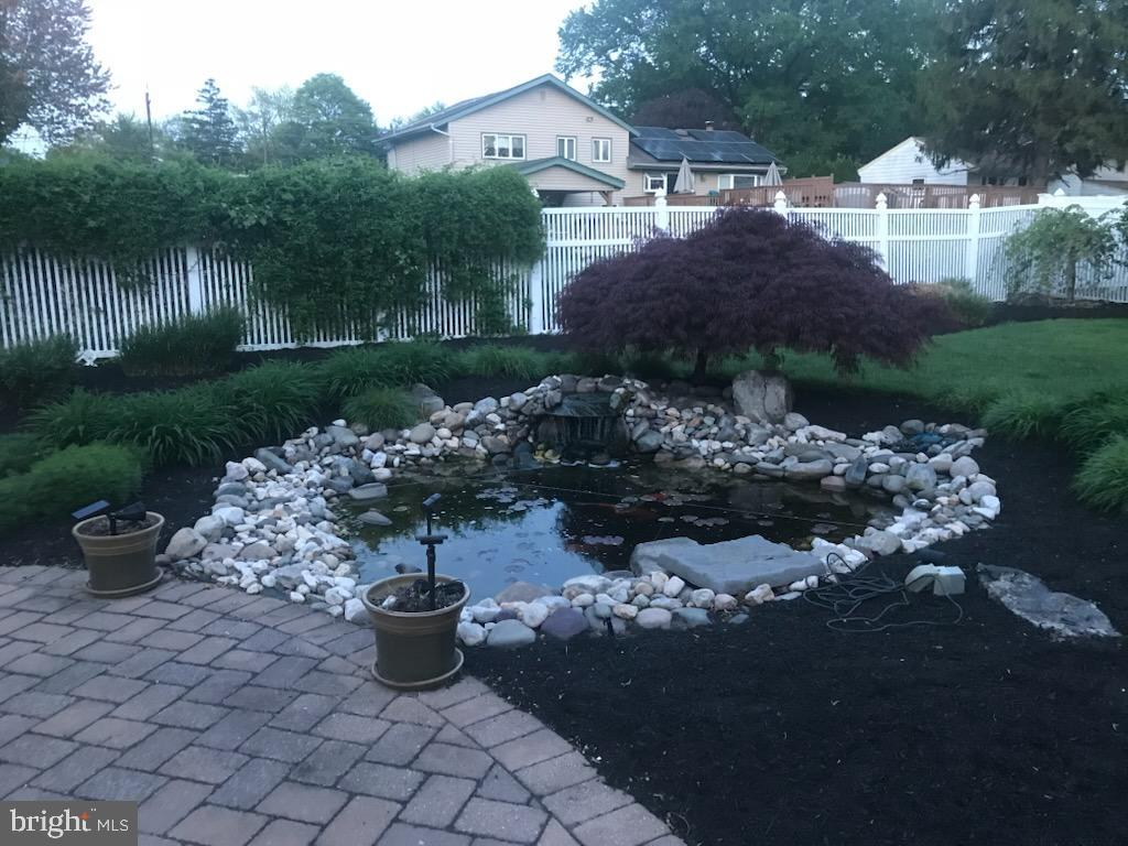 36 Lochatong Road Ewing, NJ 08628 - Photo 42 of 47 Pond