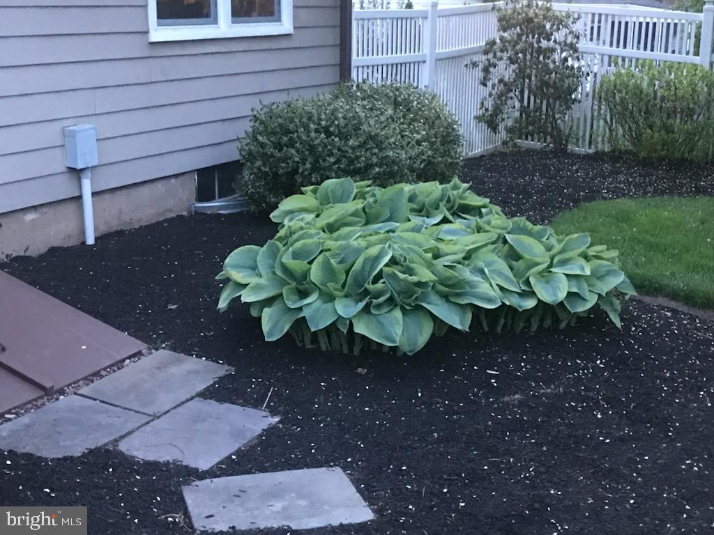 36 Lochatong Road Ewing, NJ 08628 - Photo 44 of 47 Exterior Back