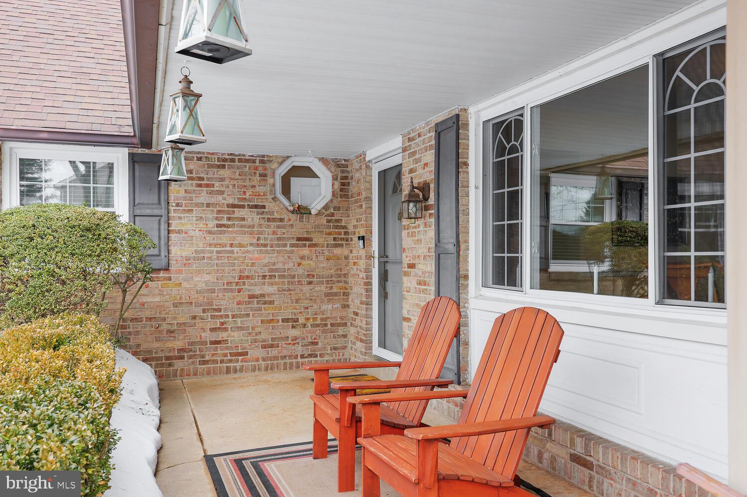 36 Lochatong Road Ewing, NJ 08628 - Photo 6 of 47 Front Porch