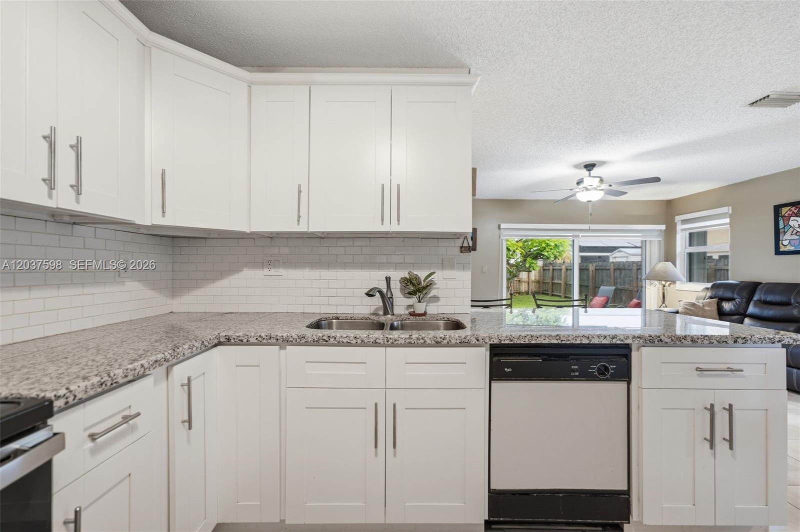 16478 Southwest 99th Street Miami, FL 33196 - Photo 14 of 30