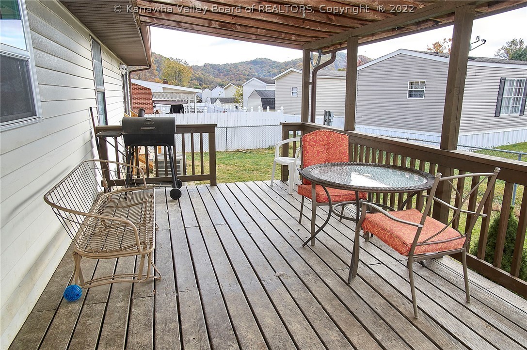 110 Rolling Acres Road Winfield, WV 25213 - Photo 31 of 42 Gallery Image 31