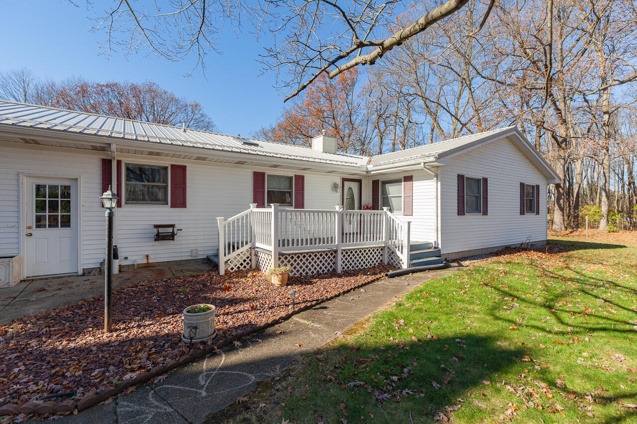 6780 Bennett Road Jackson, MI 49201 - Photo 4 of 42 6780 Bennett Rd - Jackson - 1030