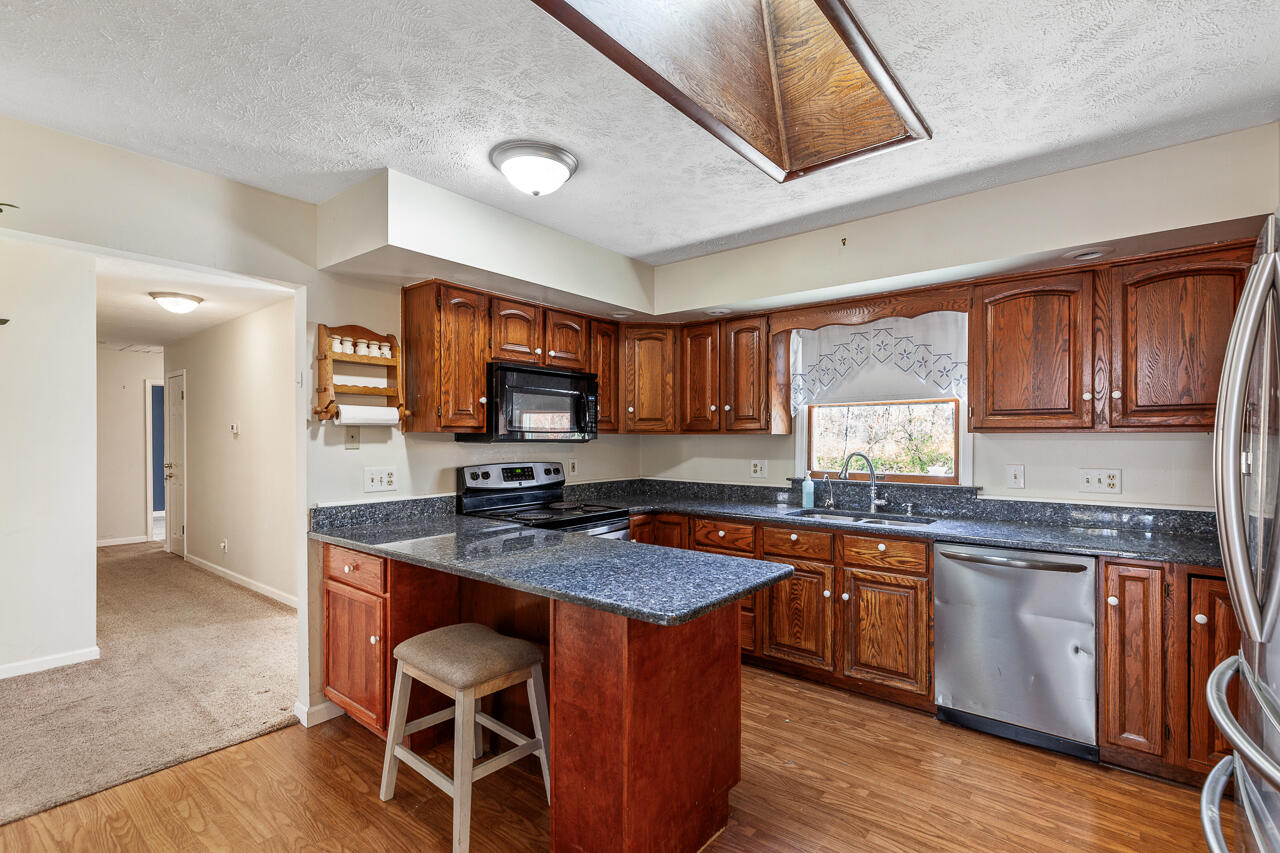 6780 Bennett Road Jackson, MI 49201 - Photo 5 of 42 6780 Bennett Rd - Jackson - 1002