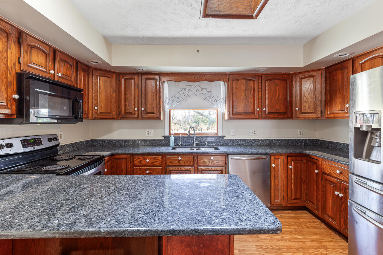 6780 Bennett Road Jackson, MI 49201 - Photo 6 of 42 6780 Bennett Rd - Jackson - 1001