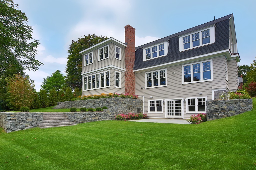 45 Pickwick Road Newton, MA 02468 - Photo 2 of 30