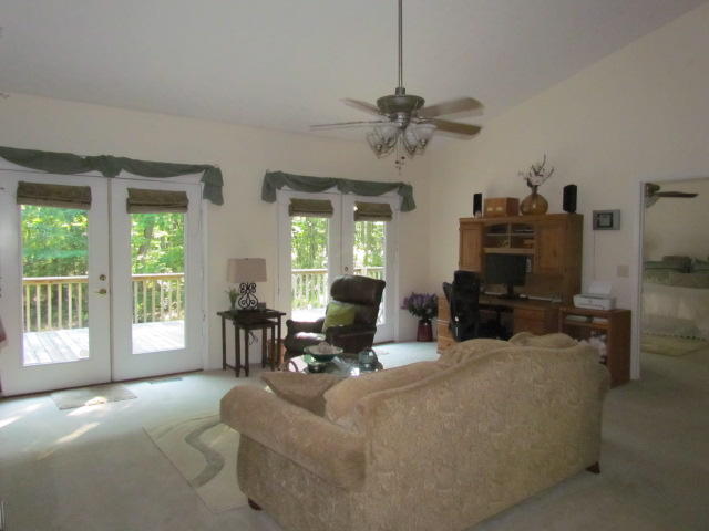 170 Foster Falls Road Sequatchie, TN 37374 - Photo 23 of 44 Living Room