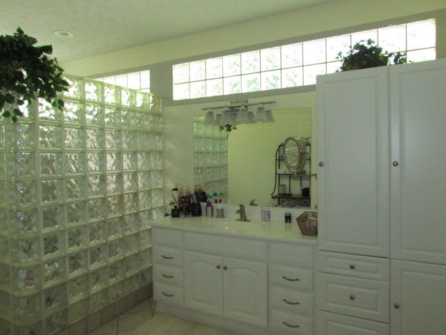 170 Foster Falls Road Sequatchie, TN 37374 - Photo 35 of 44 Master Bath