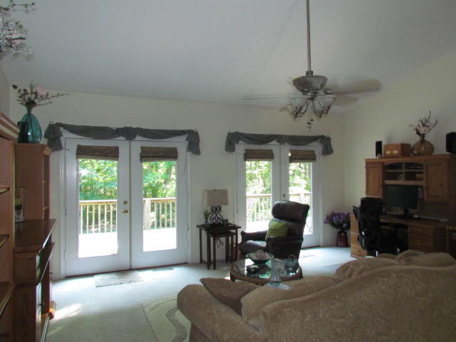 170 Foster Falls Road Sequatchie, TN 37374 - Photo 43 of 44 Living Room