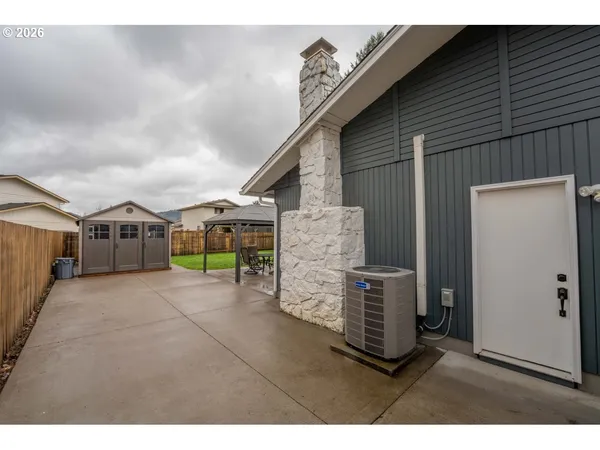 $475,000 | 555 66th Street, Springfield, OR 97478