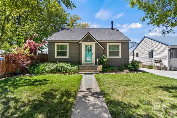 $339,990 | 1402 Idaho Avenue, Caldwell, ID 83605