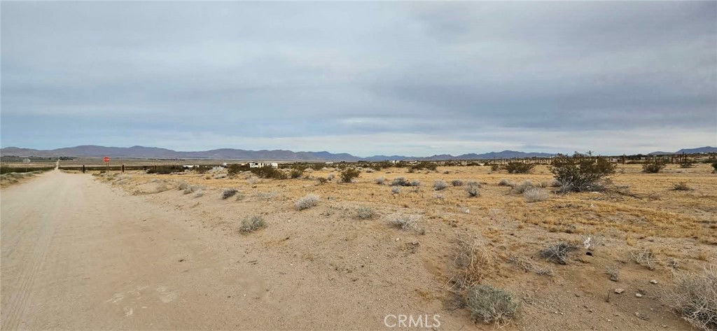 800 Stellar Road Lucerne Valley, CA 92356 - Photo 3 of 11 a view of lake view and mountain view