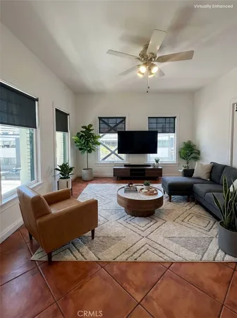 $1,850 | 2121 James M Wood Boulevard, Unit 224, Los Angeles, CA 90006